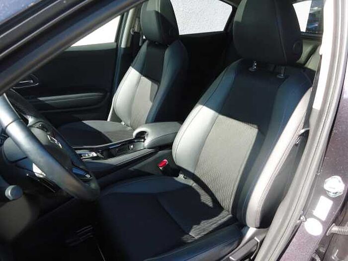 Honda HR-V 1.5 i-VTEC Executive*LED*Pano*SHZ* Klima