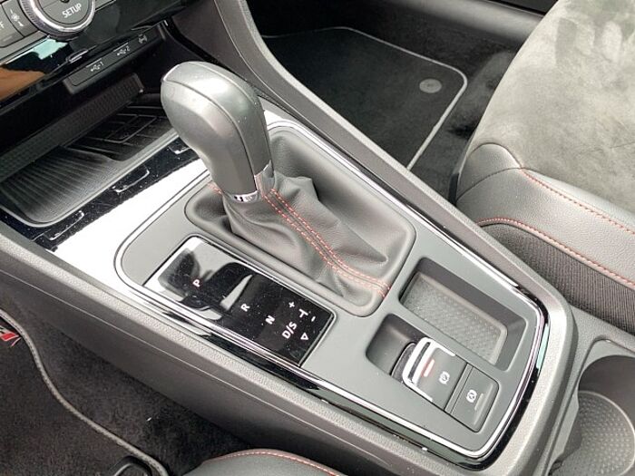 SEAT Leon 1.5 TSI FR OPF *Navi*PDC*SHZ*DAB*Alcantara*