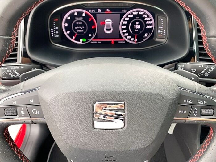 SEAT Leon 1.5 TSI FR OPF *Navi*PDC*SHZ*DAB*Alcantara*