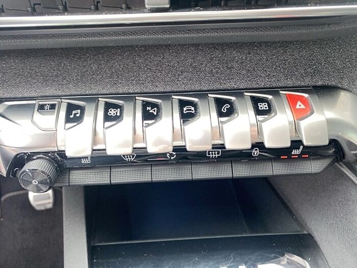 Peugeot 3008 2.0 BlueHDi 150 FAP Allure *Navi*LED*Pano*