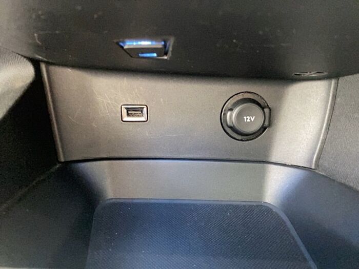 Peugeot 3008 2.0 BlueHDi 150 FAP Allure *Navi*LED*Pano*