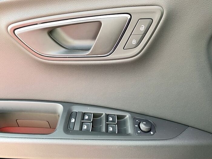 SEAT Leon 1.5 TSI FR *DSG*LED*Navi*ACC*SHZ*Kamera*